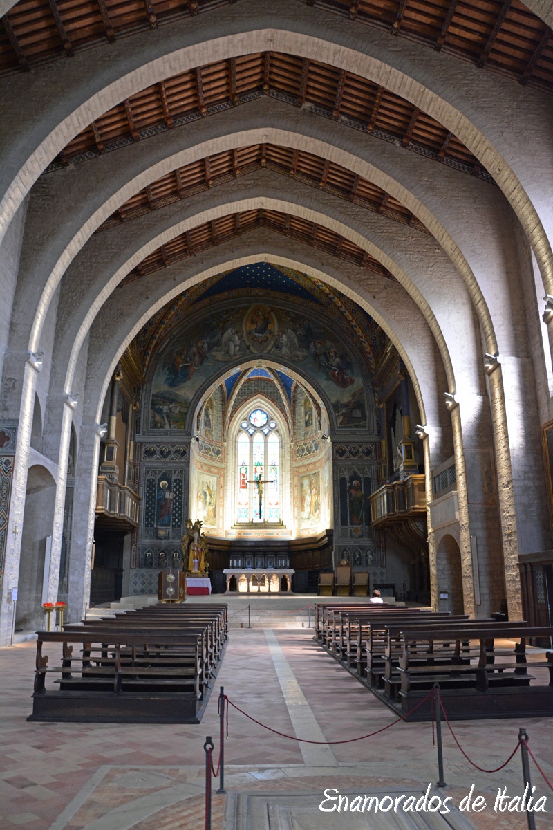 Catedral de Gubbio.